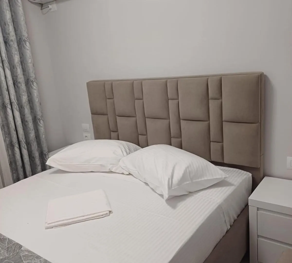 Dafillo Apartments Ksamil