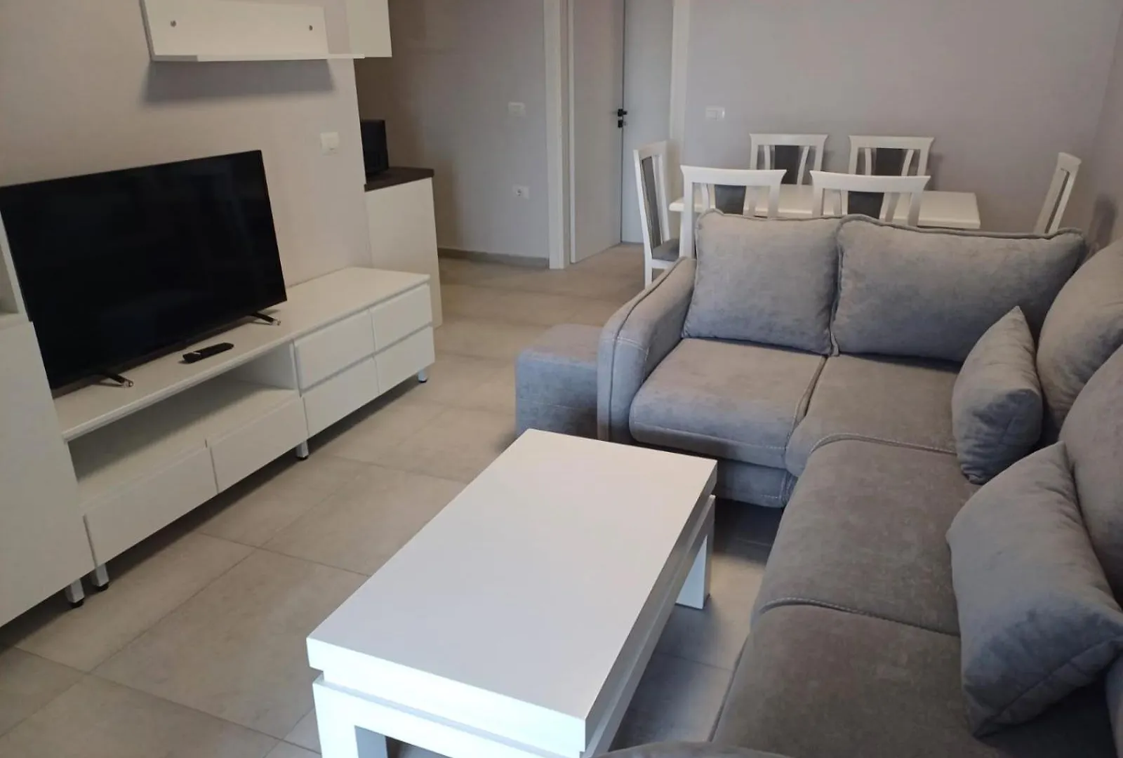 Dafillo Apartments Ksamil 0*,  Albania