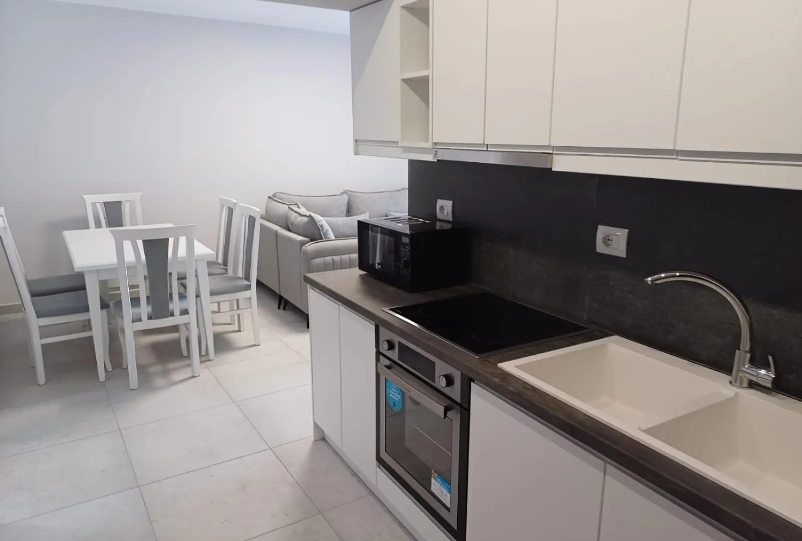 Dafillo Apartments Ksamil