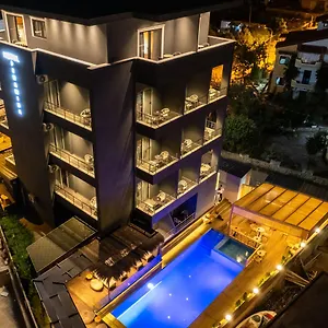 4* Hotel Piramida